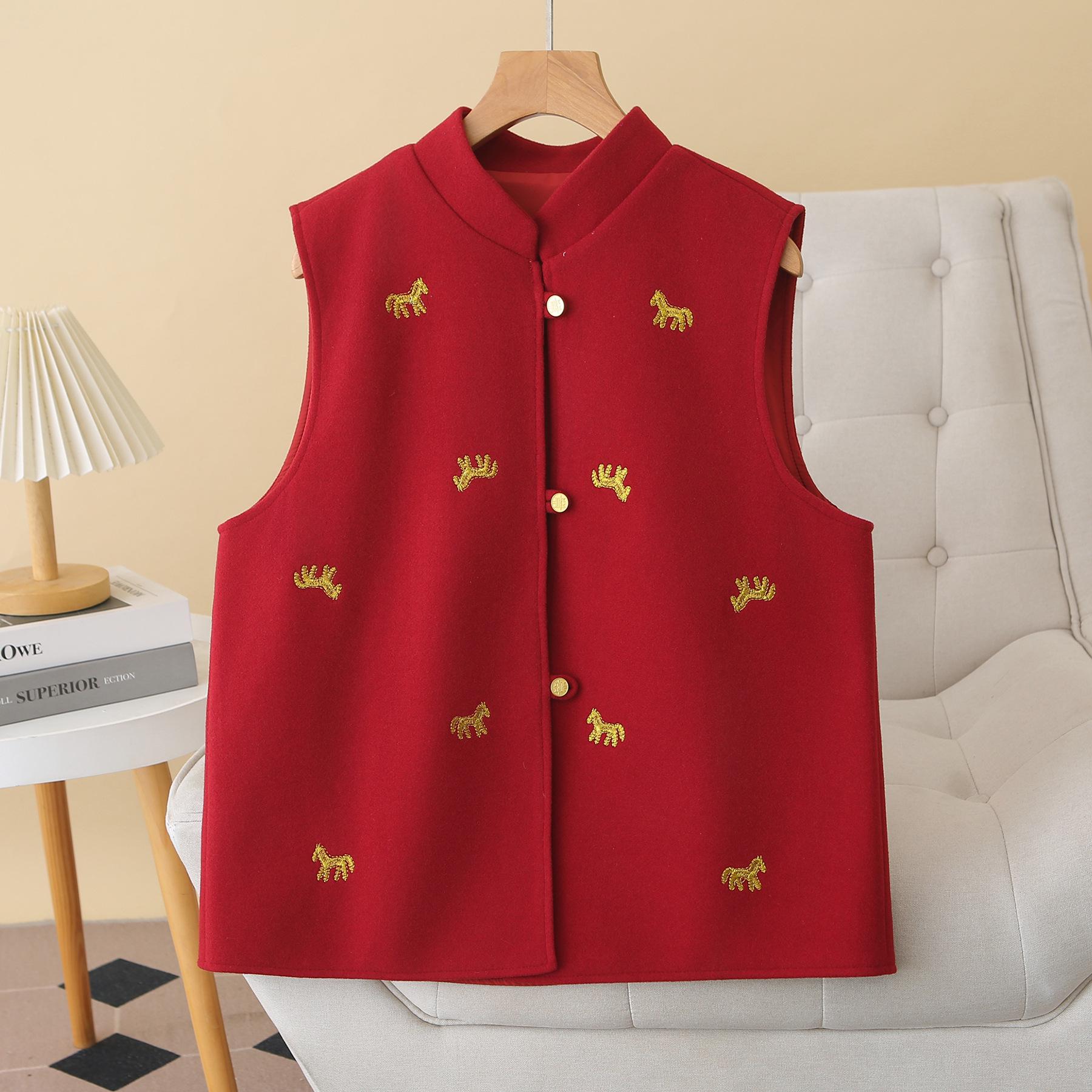 

2026 Spring Plus Size Embroidered Little Horse Woolen Cardigan Vest for Women - Chinese Style Extra Extra Large красный