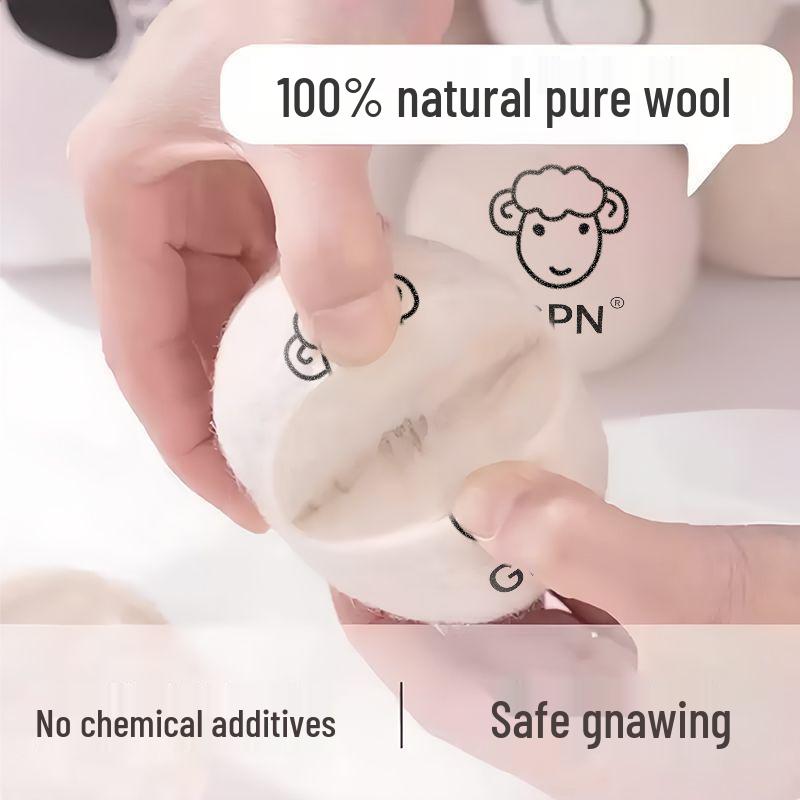 Silent Kitten Trainer: Plush Wool Ball for Pet Training and Energy Use