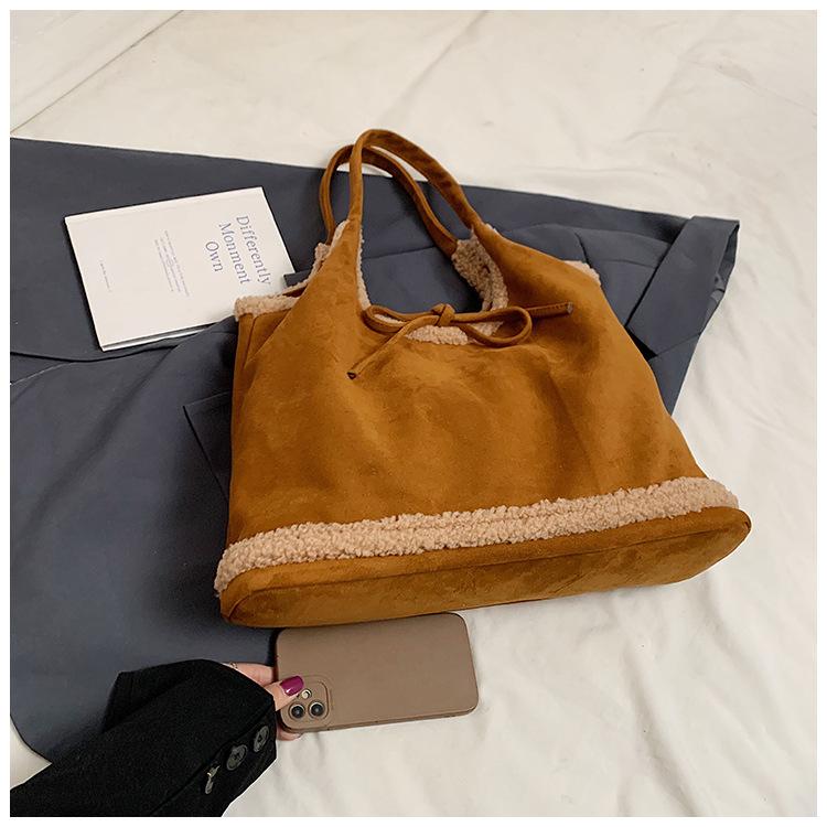 Niche lamb wool splicing tote bag women's 2025 new bow retro lazy large-capacity underarm shoulder bag