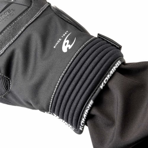 Komine Motorcycle Protective Winter Gloves Black M GK-834 1279 Waterproof Cold Protection Stretch Material Protector for Autumn/Winter/Spring