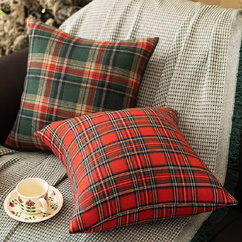 Stylish Modern Christmas Pillow Featuring High Resilience Filling Perfect For Autumn And Winter Relaxation