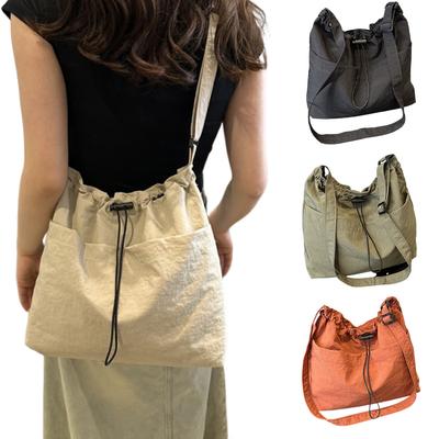 Großvolumige wasserdichte Kordelzug-Plissee-Einzelschultertasche aus Nylongewebe, Reise- und Freizeit-Umhänge-Bucket-Bag A-DH