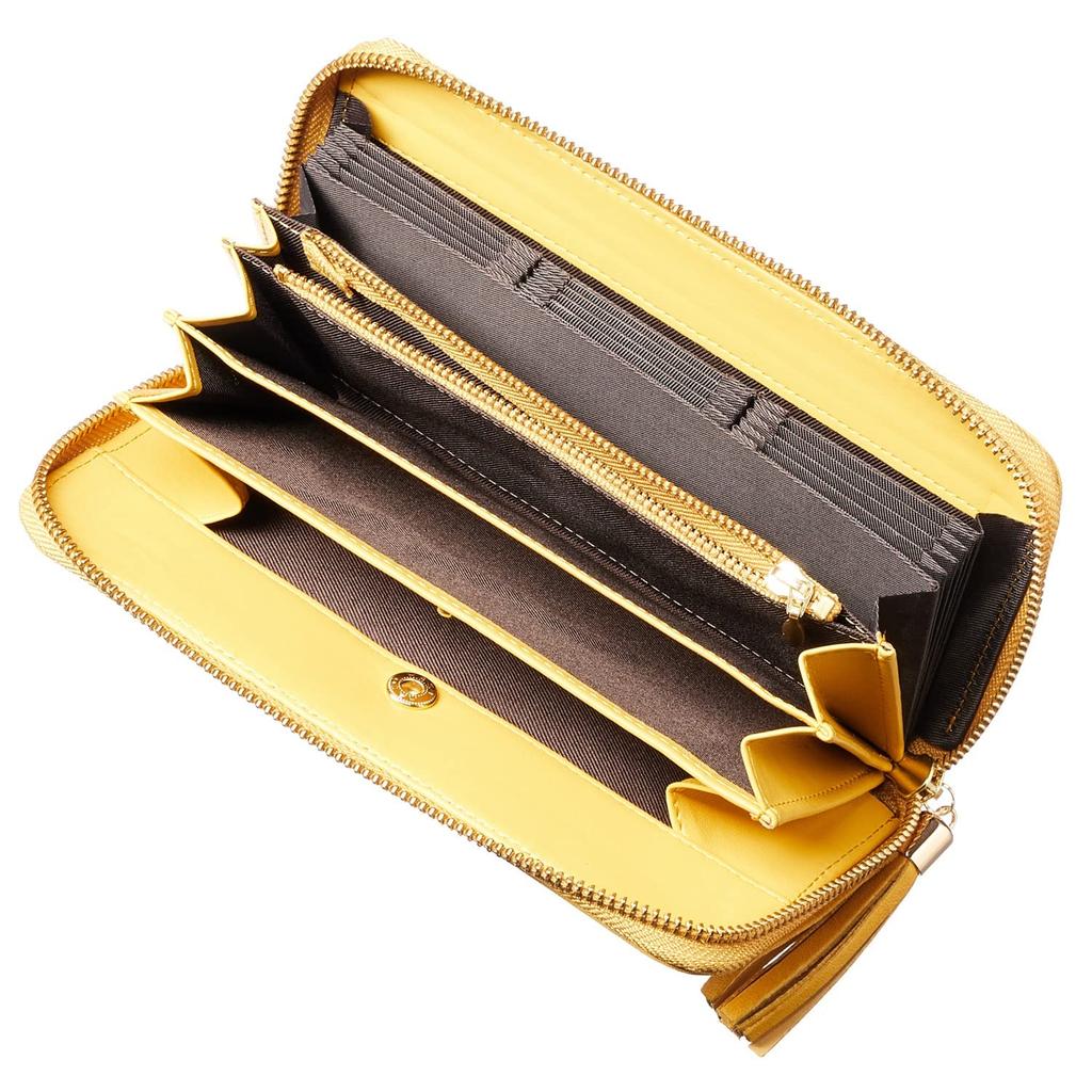 Italian 4 BARONE Goatskin Leather Wallet Featured in anan A lightweight and long wallet made by a local wallet maker using goatskin Features vertical