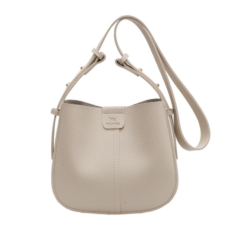 

Versatile small bag women s fashion high-end texture simple shoulder messenger bag retro commuter child and mother bucket bag белый