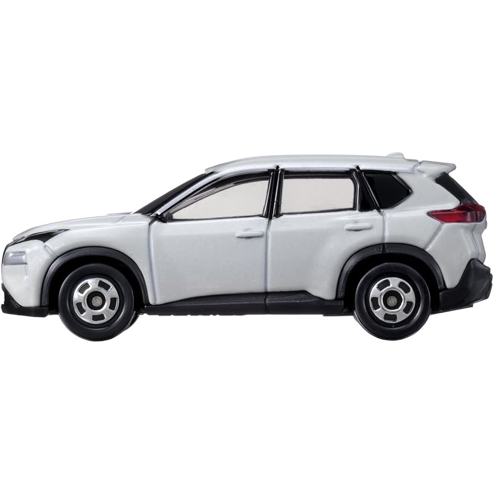 Takara Tomy Tomica No.117 Nissan X-Trail Miniature Toy Car for Ages 3 and Up