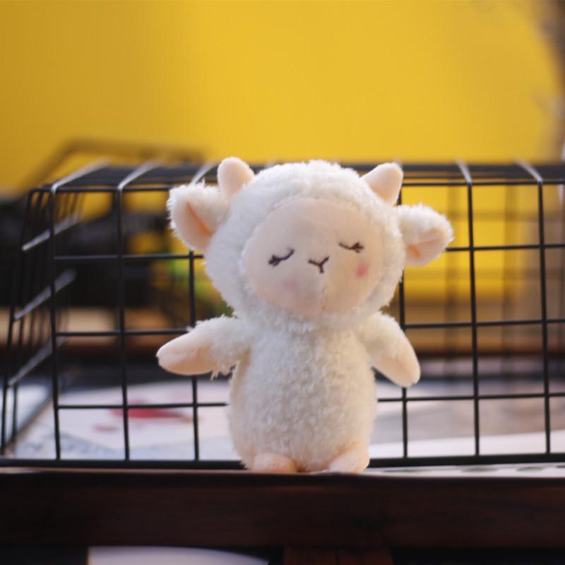 

Милый кулон в виде маленькой овечки, плюшевая кукла, милый маленький Овен, тряпичная кукла, подвеска для школьного рюкзака, брелок 12cm