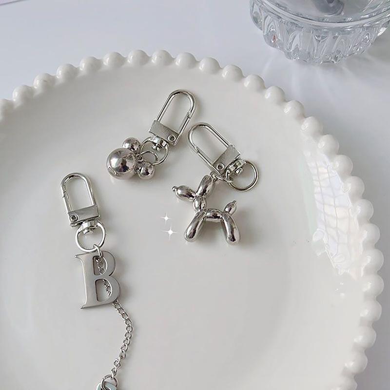 Autumn And Winter  Cool Wind Butterfly Balloon Dog Key Chain Cool Fun Bag Pendant Lovers Girlfriends Gift