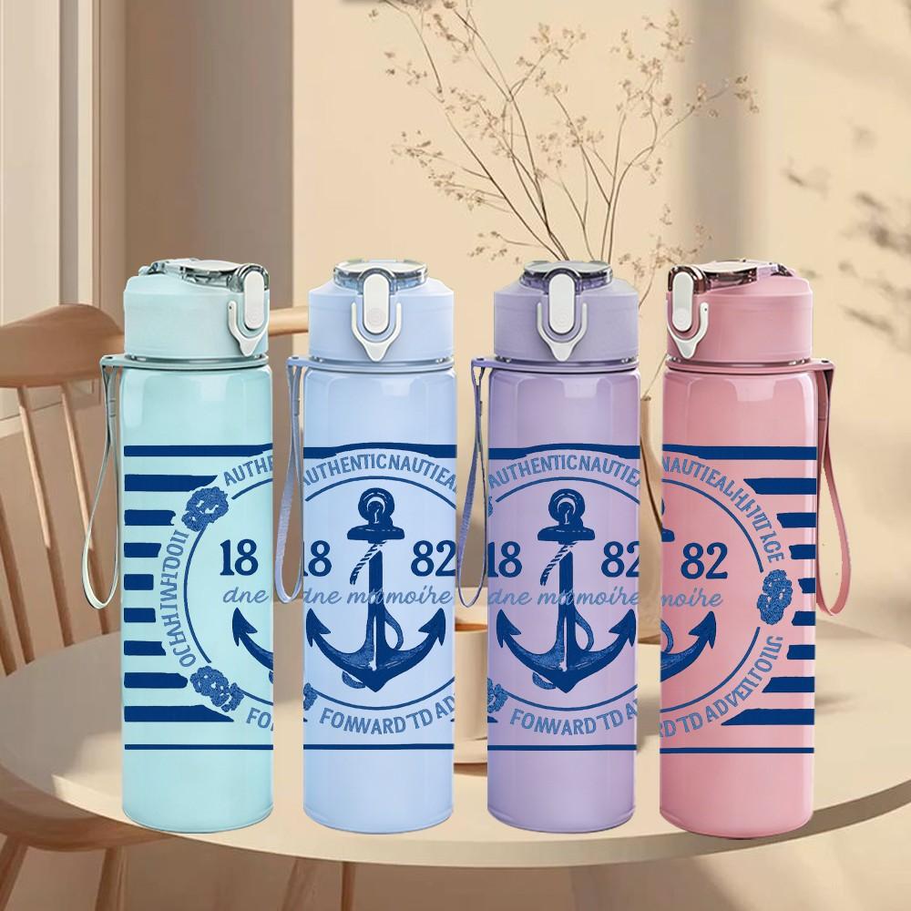 1PC Navy Anchor 1982 Badge Art 750ml Color Plastic Sports Water Bottle Leakproof Flip Straw Lid Suitable for Sports Office Home Use