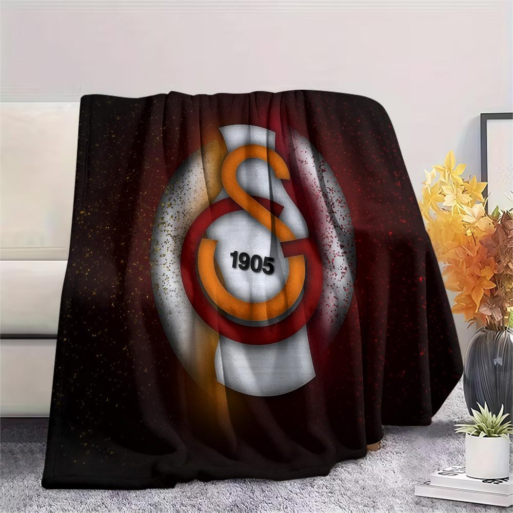 Galatasaray SK2 Flannel Blanket, High Quality Comfortable for All Seasons, Home Decor, Warmth and Comfort