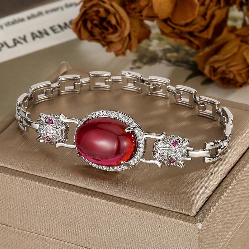 Smycken Smycken Smycken Armband Lätt Inlagd Dubbelt Leopards Huvud Röd Korund Premium Damklocka