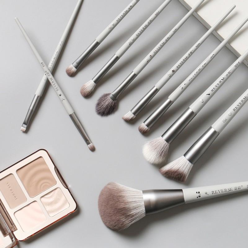 10-Piece Soft Synthetic Makeup Brush Set Portable Professional Kit Face Eyes Blending