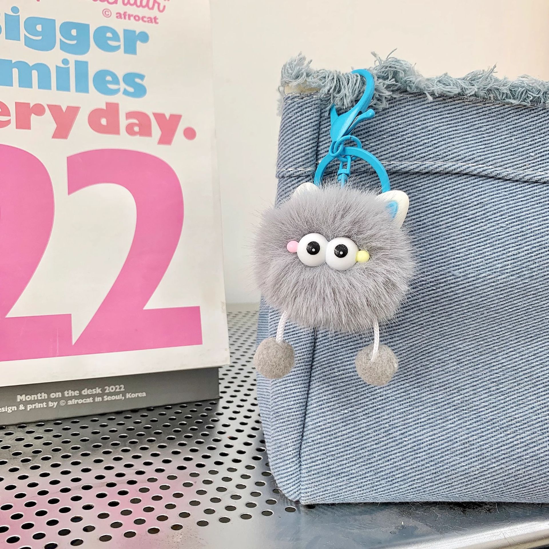 

Cute Imitation Rex Rabbit Fur Little Duck Car Keychain Pendant Plush Doll Doll Small Briquettes Schoolbag Bag Pendant