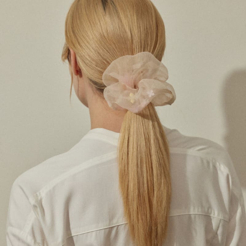 Favorite Noun Fairy scrunchies_Pink