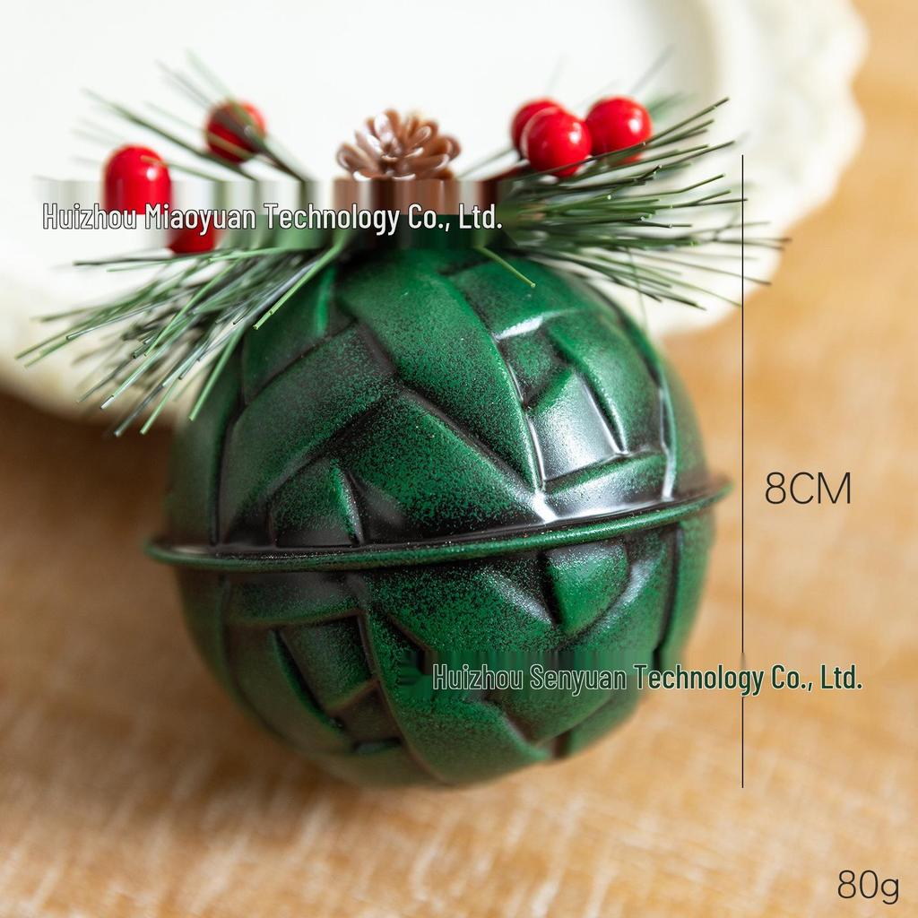 Vícebarevné vánoční zvonkové ozdoby na stromek a k dekoraci scény