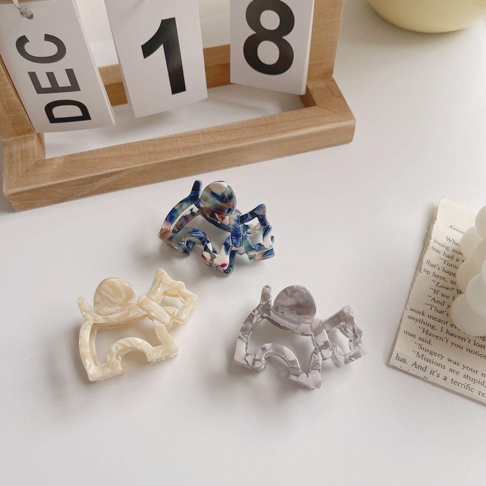 Daily Korean Style Hair Clip Animal Barrettes Women Hair Accessories Dog Hollow Hair Claw