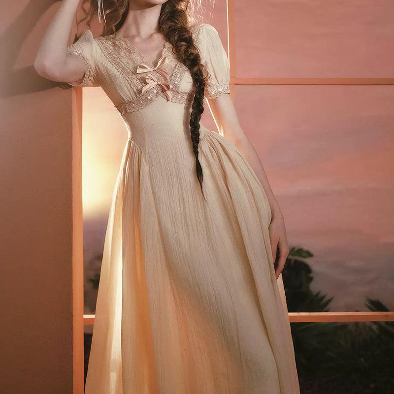 

Sunset Rose Victorian V-neck Waist-Cinching Lace Dress Extra Small