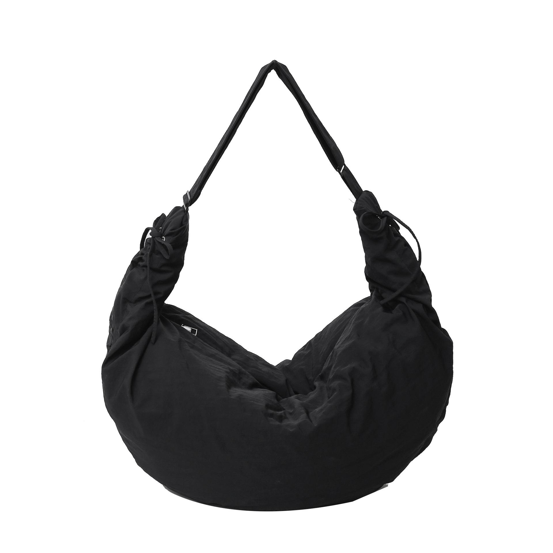

Simple tote bag, casual one-shoulder croissant bag, large capacity crossbody dumpling bag, niche pleated crescent wandering bag girl 35*7*70cm чёрный
