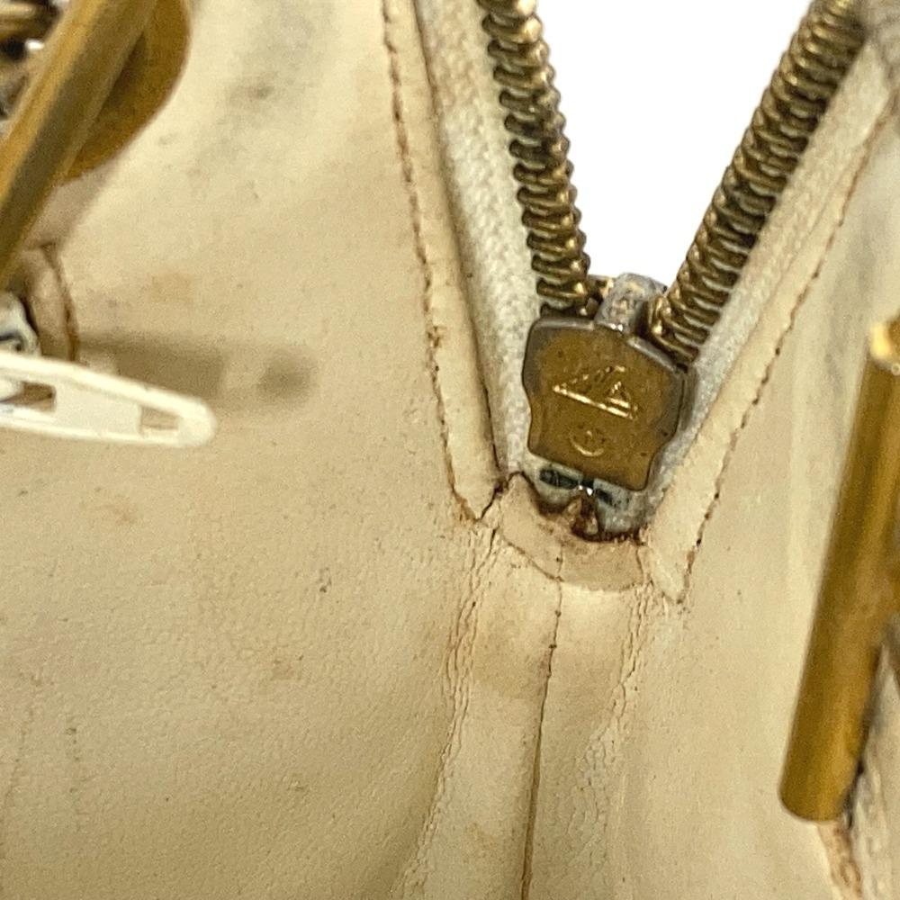 CHANEL vintage Matelasse Quilted Logo Double Chain Shoulder Bag Leather White