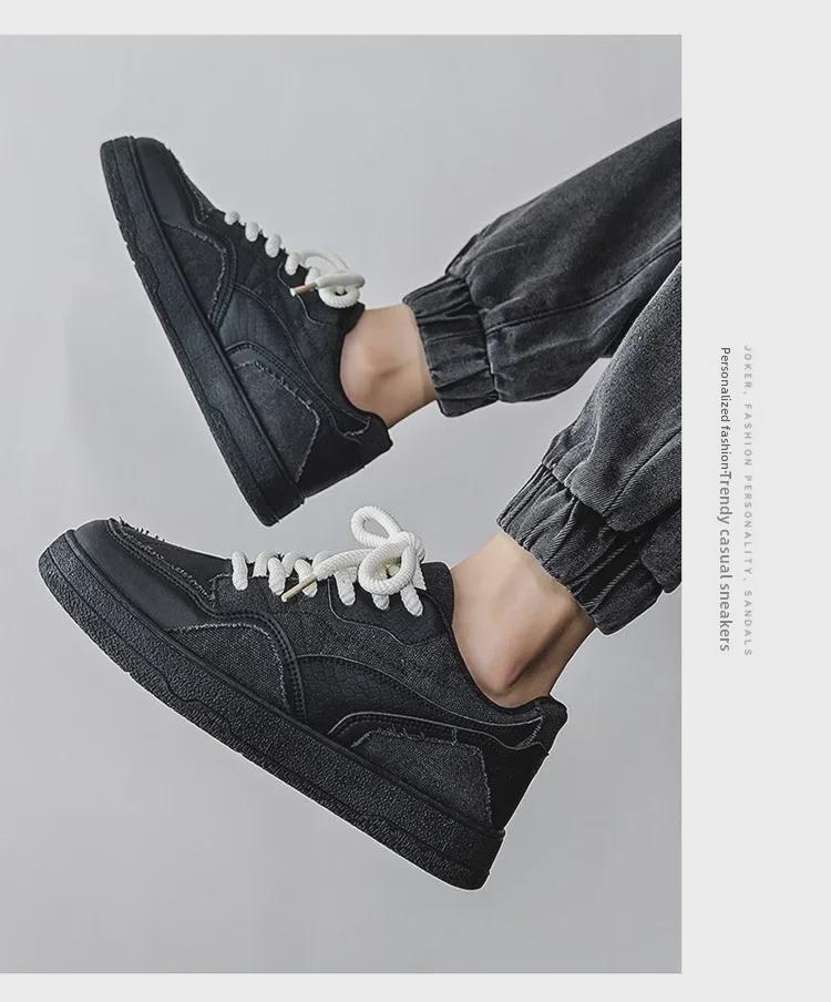 Men's Black Thick-Soled Casual Low-Top Sneakers - Height-Boosting, Wear-Resistant, Soft-Soled, Trendy Autumn Footwear for Students.