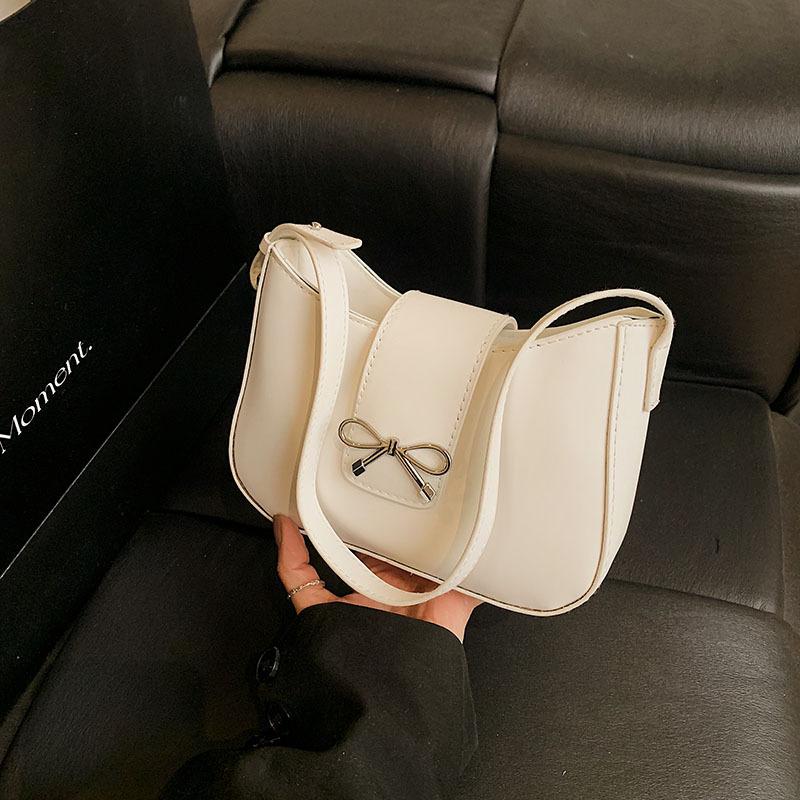 2025 new simple fashion casual small square bag women's simple fashion baguette bag trendy fashion shoulder armpit bag