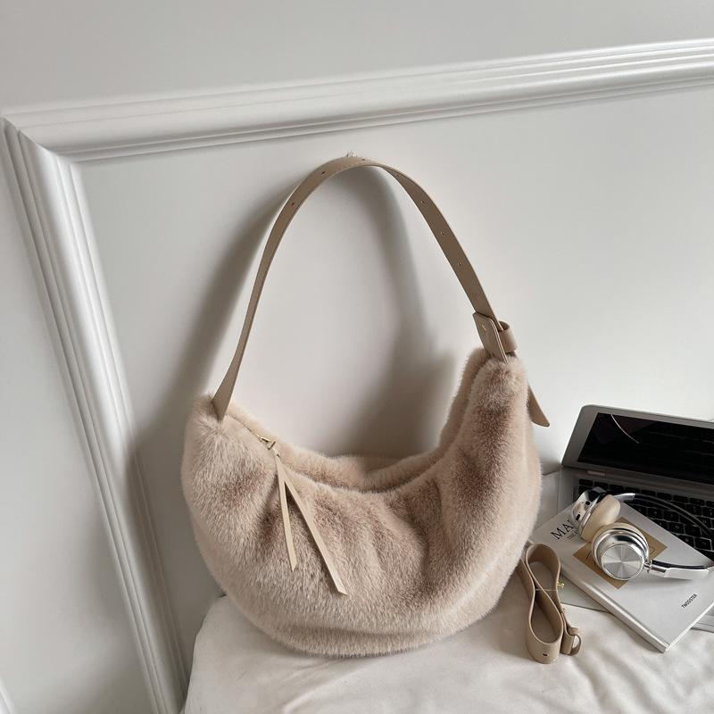 

2025 осень новая мода пухлая сумка-пельмень повседневная и легкая на плечо сумка-мессенджер милая плюшевая сумка женщины