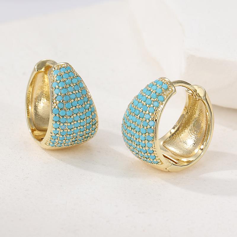 Exquisite funkelnde Wassertropfen-förmige farbige synthetische Zirkonia kleine Creolen für Damen Party Schmuck Accessoires