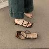 2025 new retro niche thick heel toe leopard print cool slippers female summer outer wear fairy foot clip one-word drag