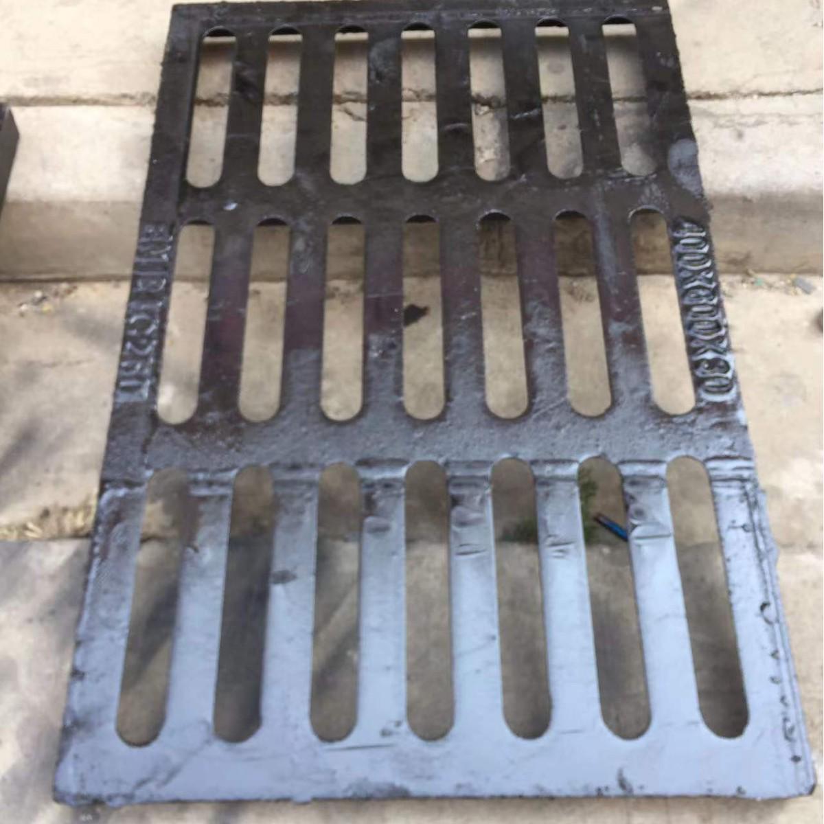 Сверхпрочная решетка для траншеи и канализации из ковкого чугуна 400x600