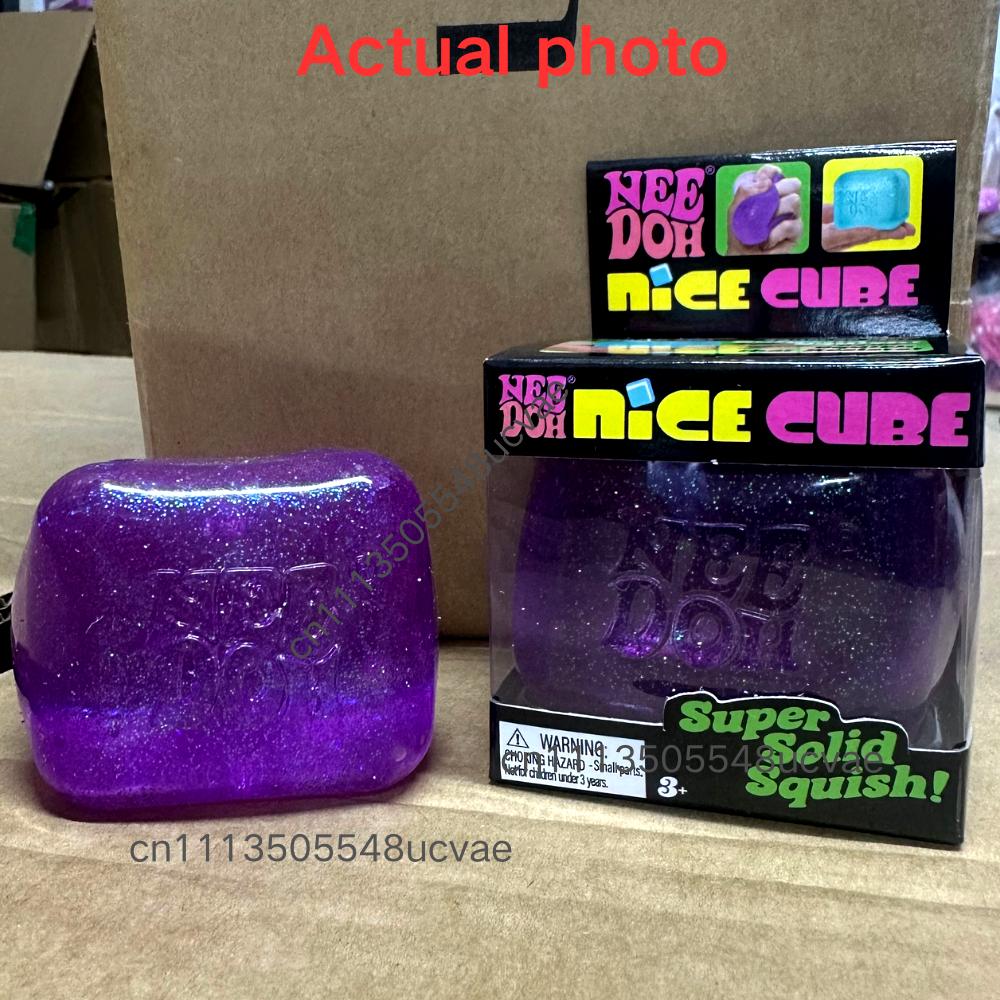 Schylling Maltose IJsblokje Poollicht Langzaam Terugveren Sensorisch Knijpspeelgoed black