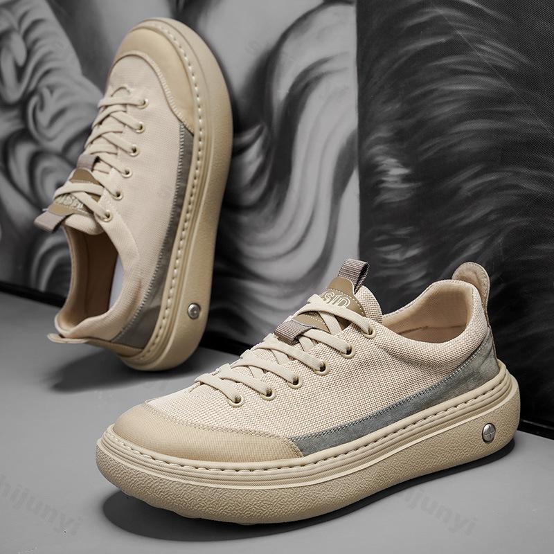 Men Sneakers 2026 Spring Autumn New Lightweight Comfortable Non Slip Casual Shoes Fashion Vintage Lace Up Breathable Board Shoes