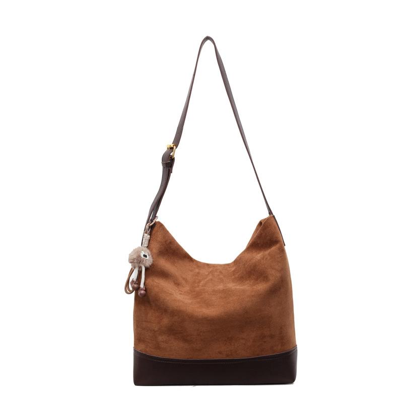 Large capacity bag women's 2025 new fashion high sense retro shoulder bag commuter versatile messenger tote bag