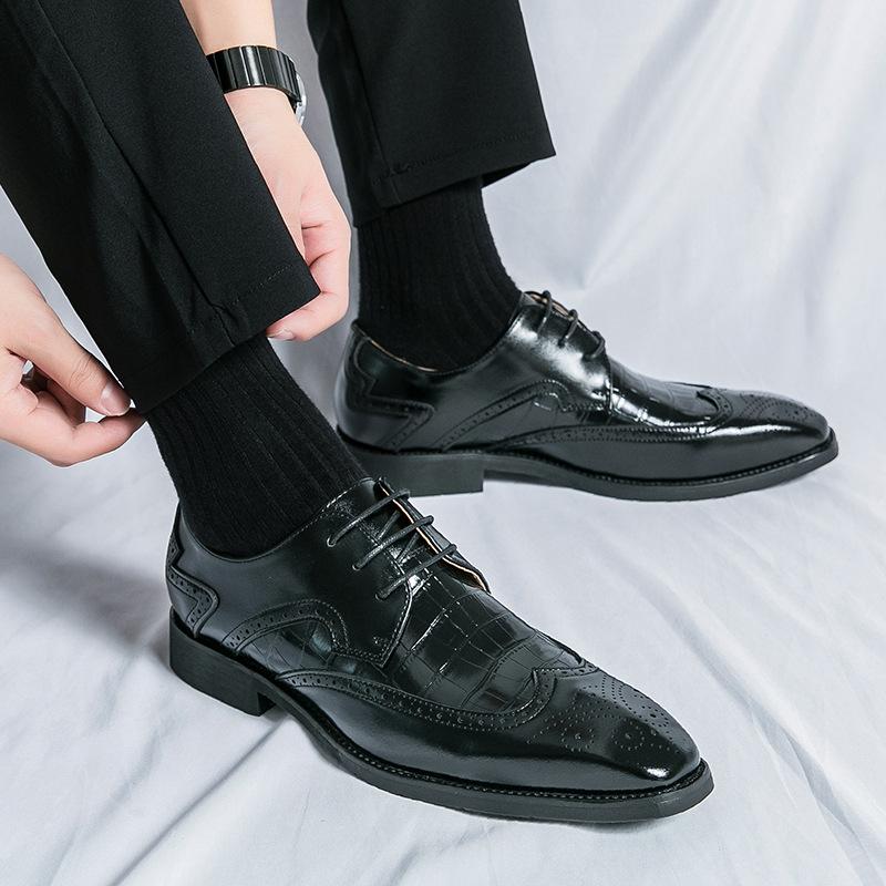 Dress business leather shoes new block casual leather shoes large size pointed leather shoes groom wedding shoes