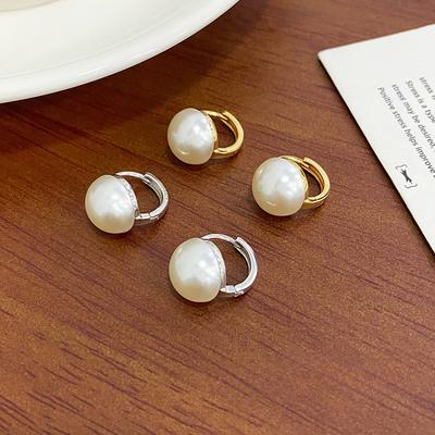 French Pearl Ear Buttons for Women's New High-end Light Luxury Niche Simple Temperament Ear Decoration