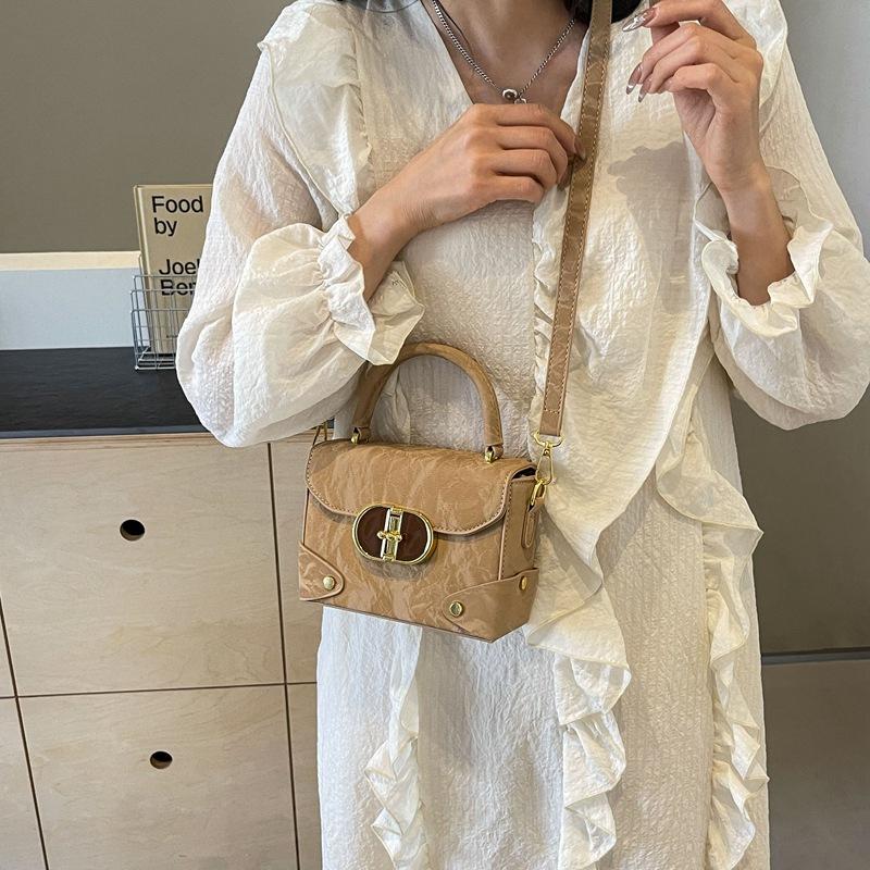 Fashion Handbag Messenger Bag Versatile Small Square Bag Leisure Bag