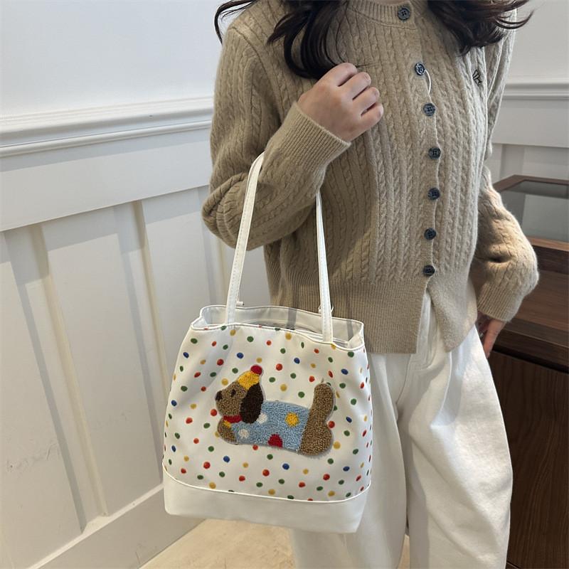 Trendy White Pu Tote Bag For Women Spacious Vintage Crossbody Handbag
