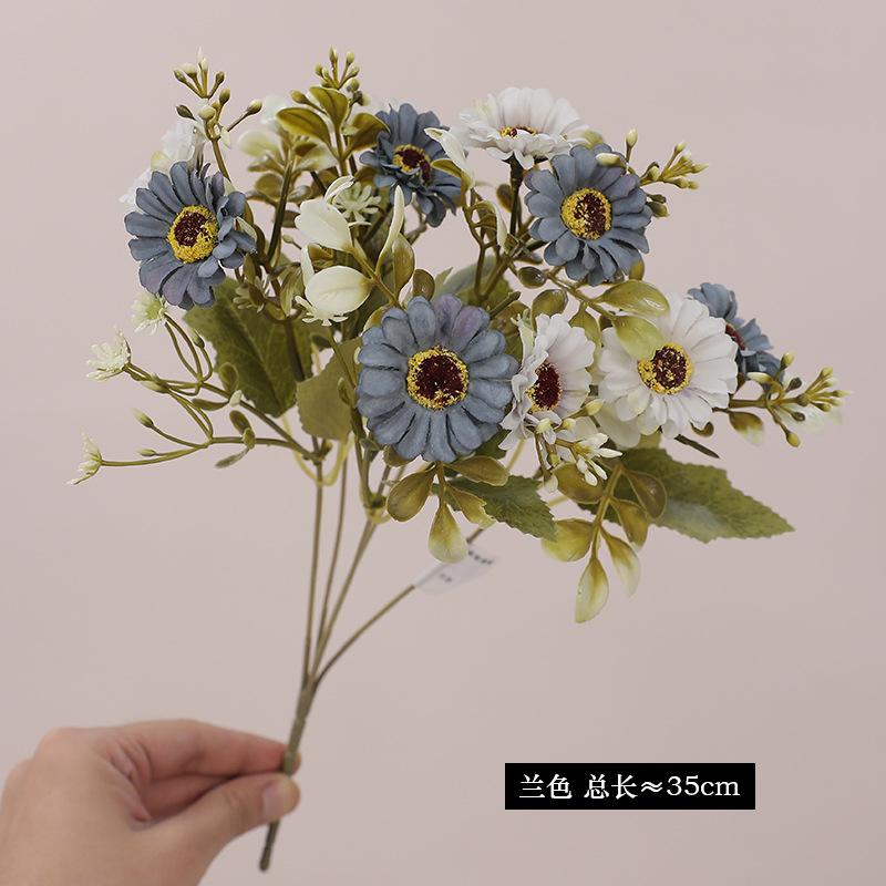 

Simulation bunch of small daisies chamomile, small fresh wedding home decoration fake flower accessories синій