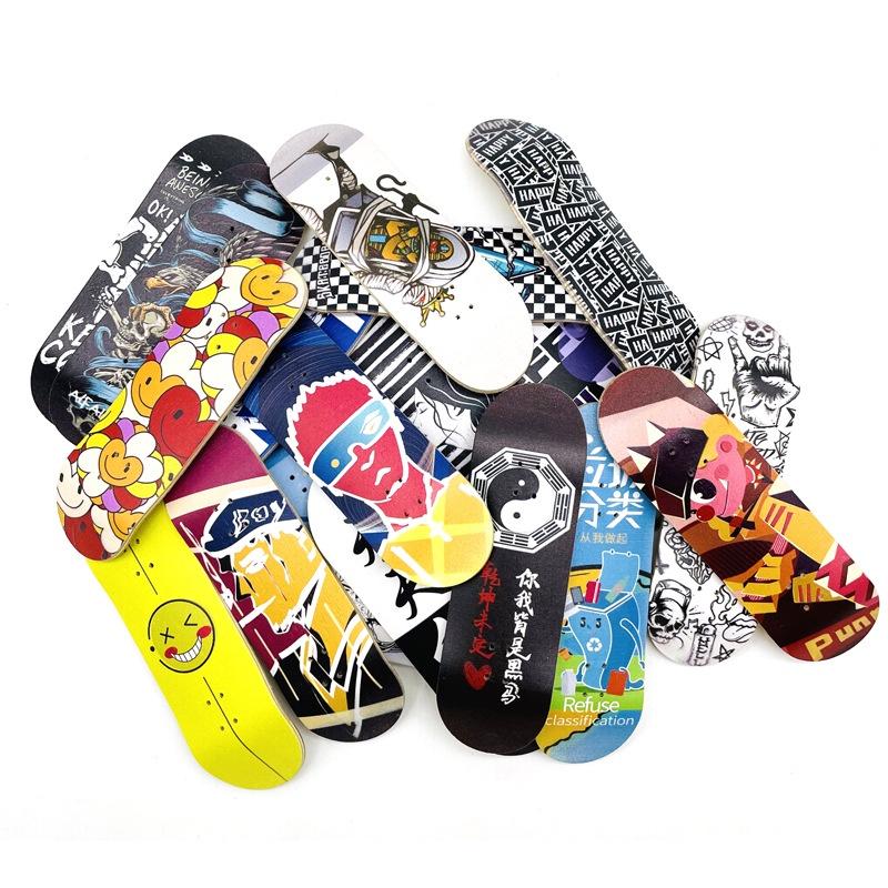 Mini Skateboard Toy Finger Skate Wooden Personality Boy Christmas Gift