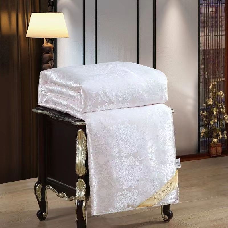 Mulberry Silk Duvet Satin  Jacquard Comforter Wedding Quilt Twin Size Summer Blanket For Couple Bed Single Double Queen Bedding