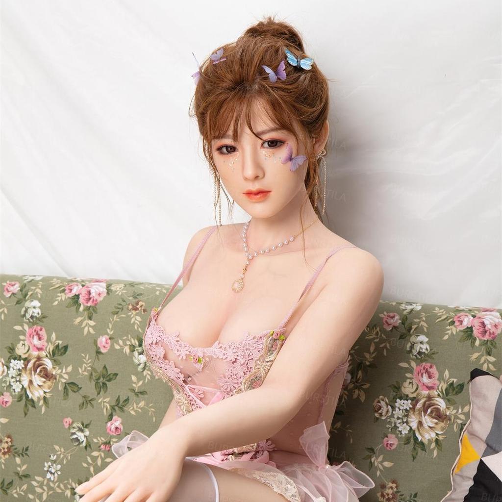 Bonecas Sexuais Perfeitas Femininas Sexy Seios Grandes Boneca Real Japonesa Vagina Inserível Ânus Brinquedo Sexual Esqueleto de Metal de Liga Loja de Amor para Adultos