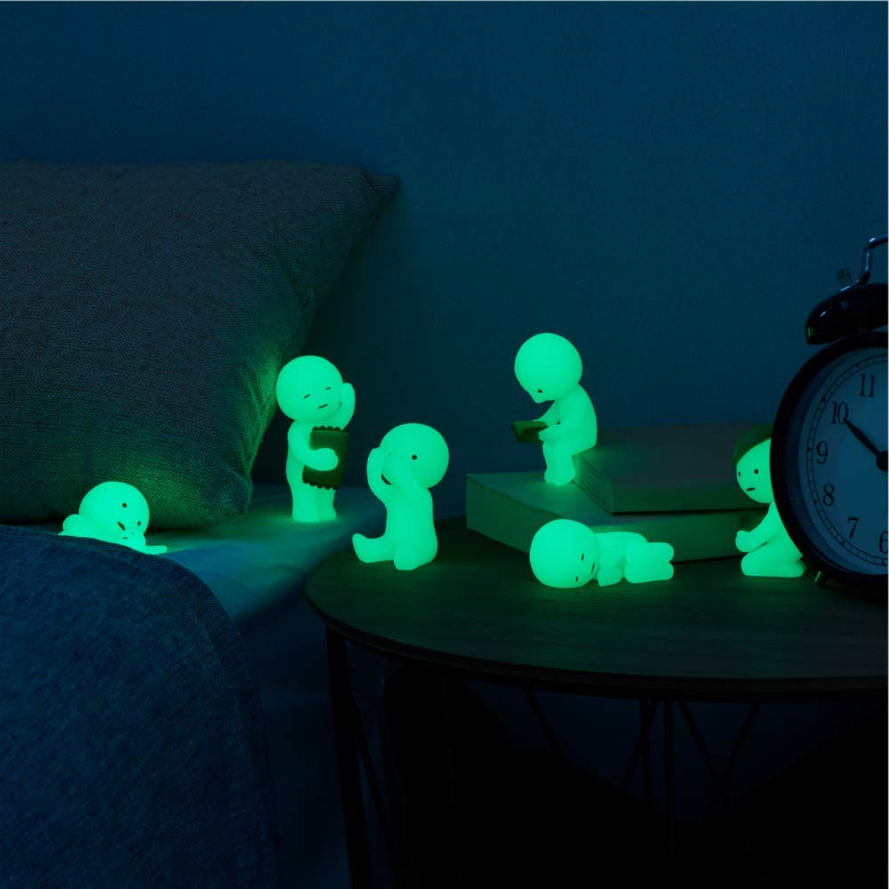 Dreams Smiski Glow-in-the-Dark Minifigure Set - Bed + Living Series - Blind Box (2 pieces)