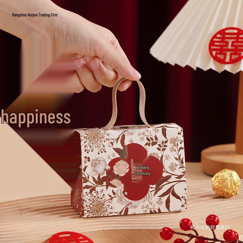 2025 Chinese Style Wedding Candy Bag: Handheld Souvenir Gift Box