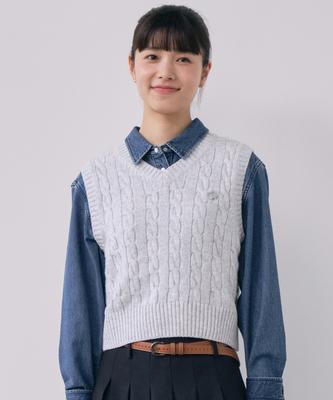 Covernat Woman Cable Knit Vest Light Gray