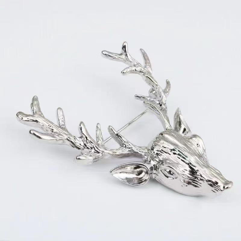 Stylish 'One Deer Has You' Silver Animal Brooch – High-End Fashion Clothing Accessory