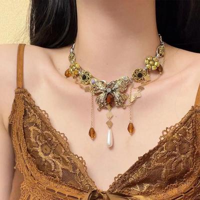 Collier Papillon Rétro Gothique Pour Femmes Brillant Strass Goutte d'Eau Frange Perles Chaîne Ras-du-cou Fête Mariage Charme Zircon Cadeau