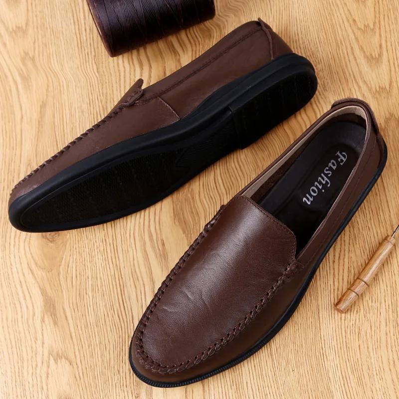 Einfache Herren-Mode-Loafer Bequeme Herren-Freizeitschuhe Vielseitige Fahr-Mokassins Freizeit-Gehschuhe Outdoor Herren-Fahrschuhe