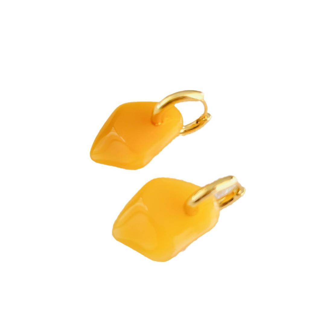 2024 Retro Pink Irregular Glass Earrings: Chic, Versatile, Luxury Dangle Ear Hooks with Light Luxury and Noble Fashion Appeal
