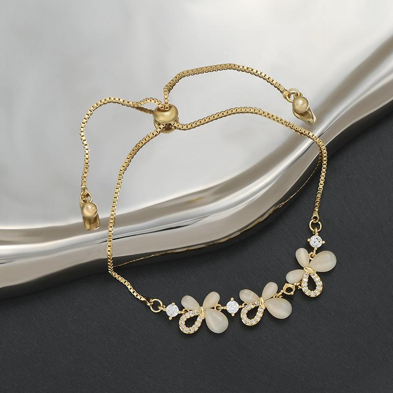 Adjustable Pull-out Bracelet Cat's Eye Stone Petal Stylish Women's Chain Bangle Perfect Gift for 2026 Summer Accessories