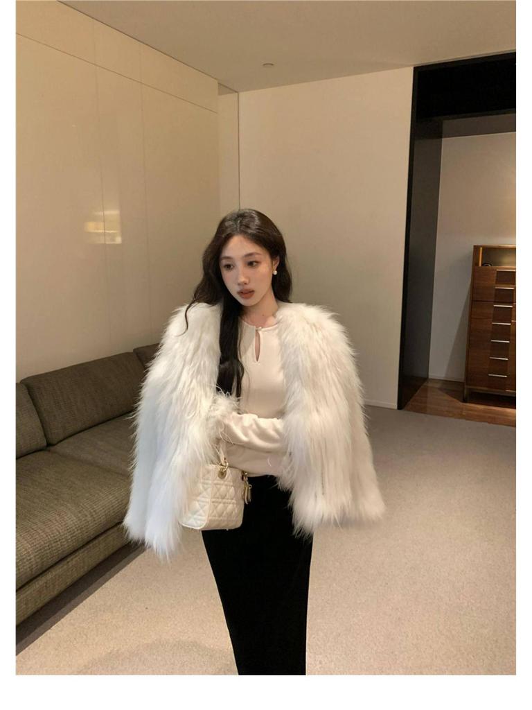 Women's Korean Style White Fluffy Long Sleeve Base Layer Top for Autumn/Winter - Slim Fit, Stylish, and Suitable as Outerwear