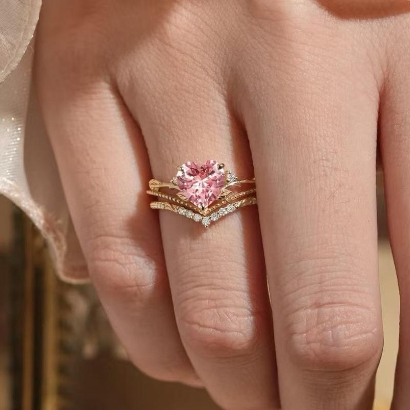 European and American New Fashion Crown Shape Pink Heart-shaped Zircon Inlaid Personalized Luxury Court Style Women's Ring