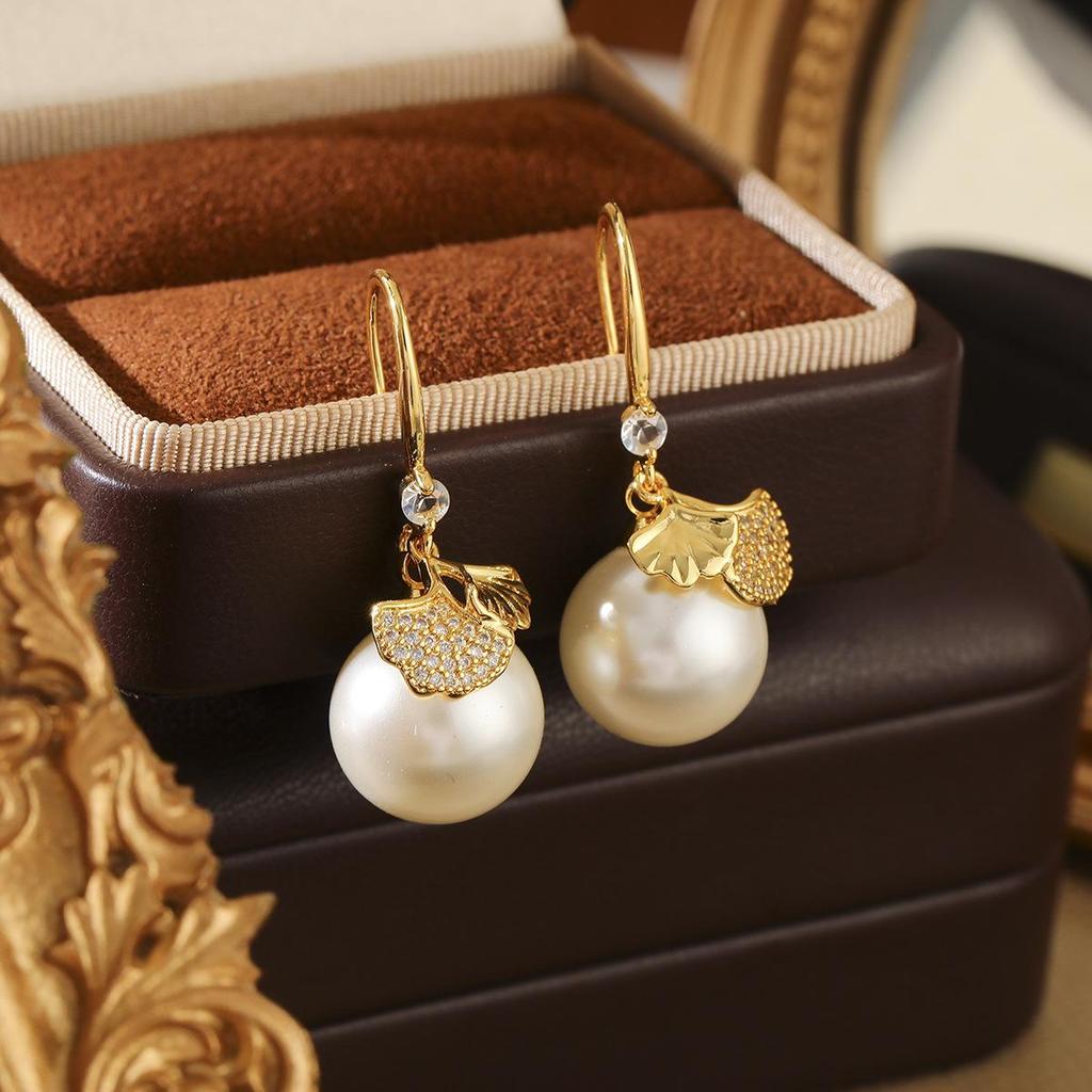 Ginkgo Leaf Zircon Earrings and Pearl Pendant Necklace Set: Luxury High-End Jewelry for Women